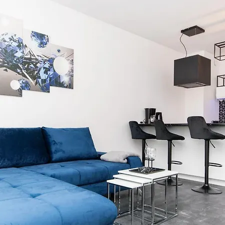 Center - Torunska 18 By Apartmore *