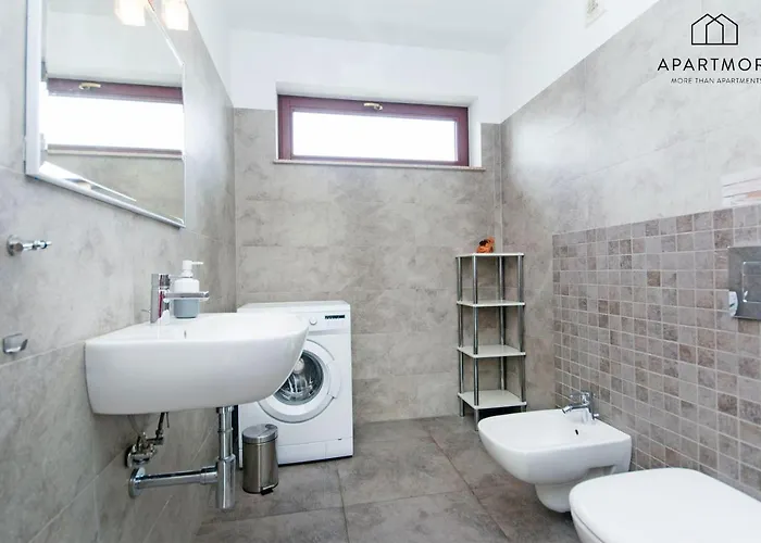 Center - Torunska 18 By Apartmore