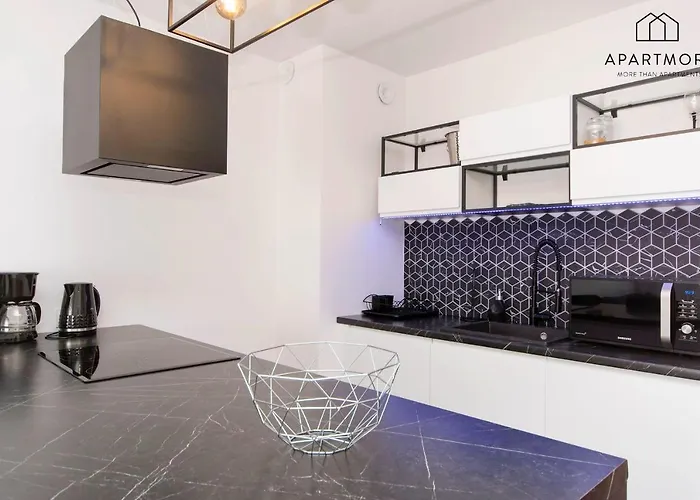 Center - Torunska 18 By Apartmore *